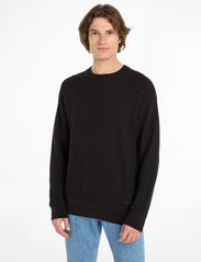 Calvin Klein - TEXTURE CREW NECK SWEATER - megztinis su apvalios formos apykakle - ck black - 1