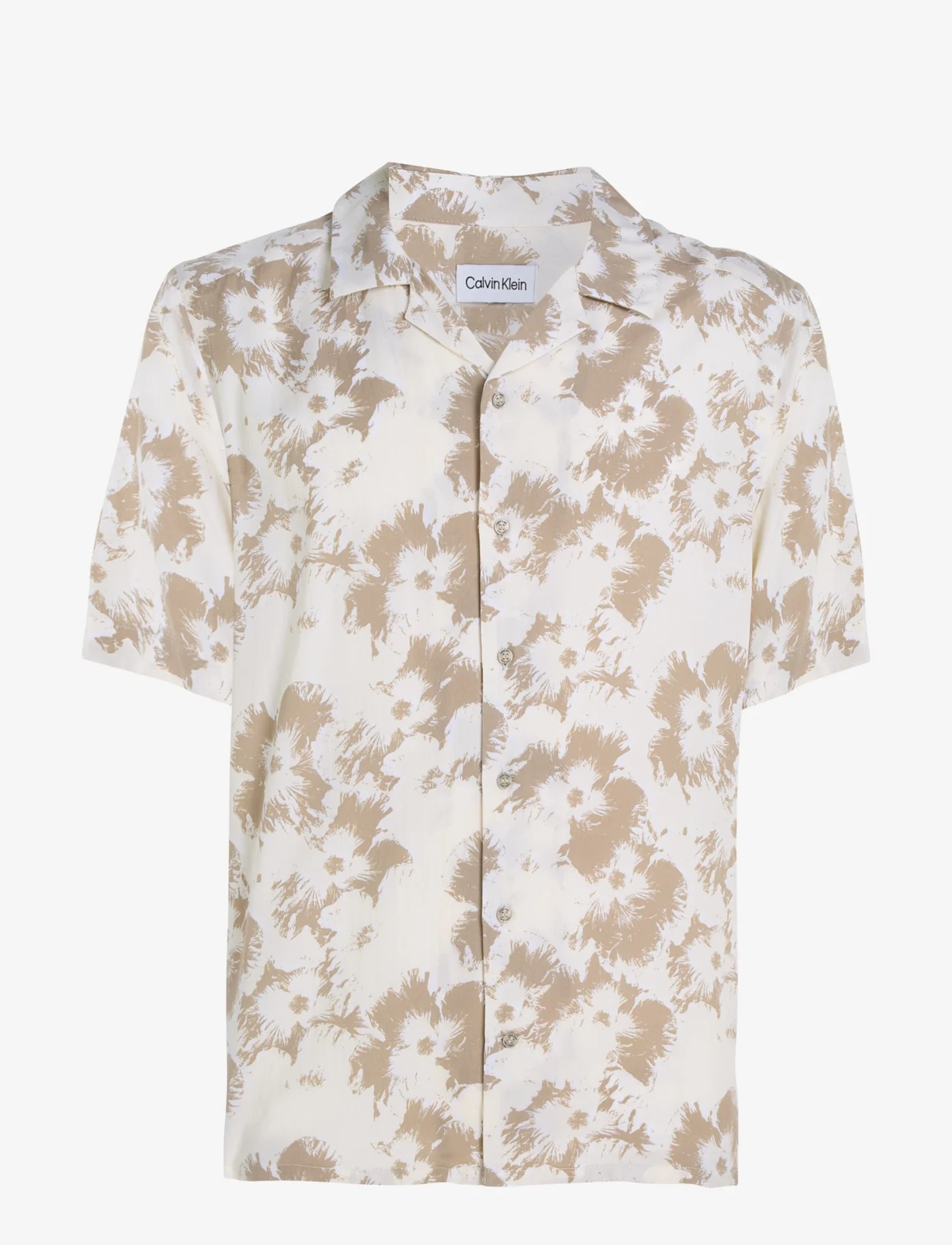 Calvin Klein - VISCOSE FLOWER AOP S/S SHIRT - kortärmade skjortor - egret / fresh clay flowers - 0
