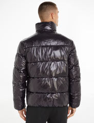 Calvin Klein - GLOSSY HIGH SHINE QUILT JACKET - Žieminės striukės - ck black - 2