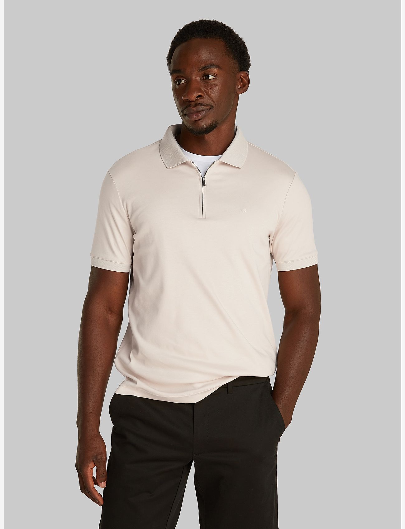 Calvin Klein - LIQUID TOUCH WELT ZIP POLO - lühikeste varrukatega polod - oatmeal - 0