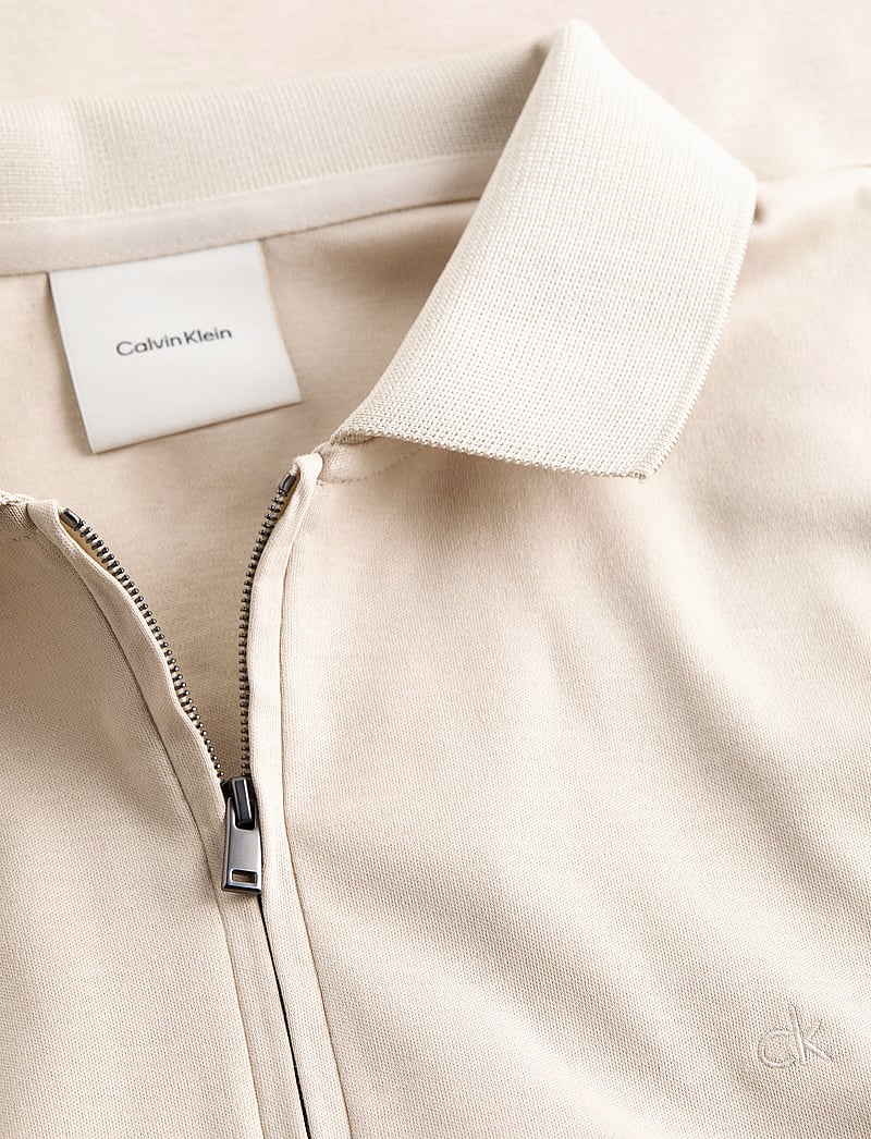 Calvin Klein - LIQUID TOUCH WELT ZIP POLO - lühikeste varrukatega polod - oatmeal - 4