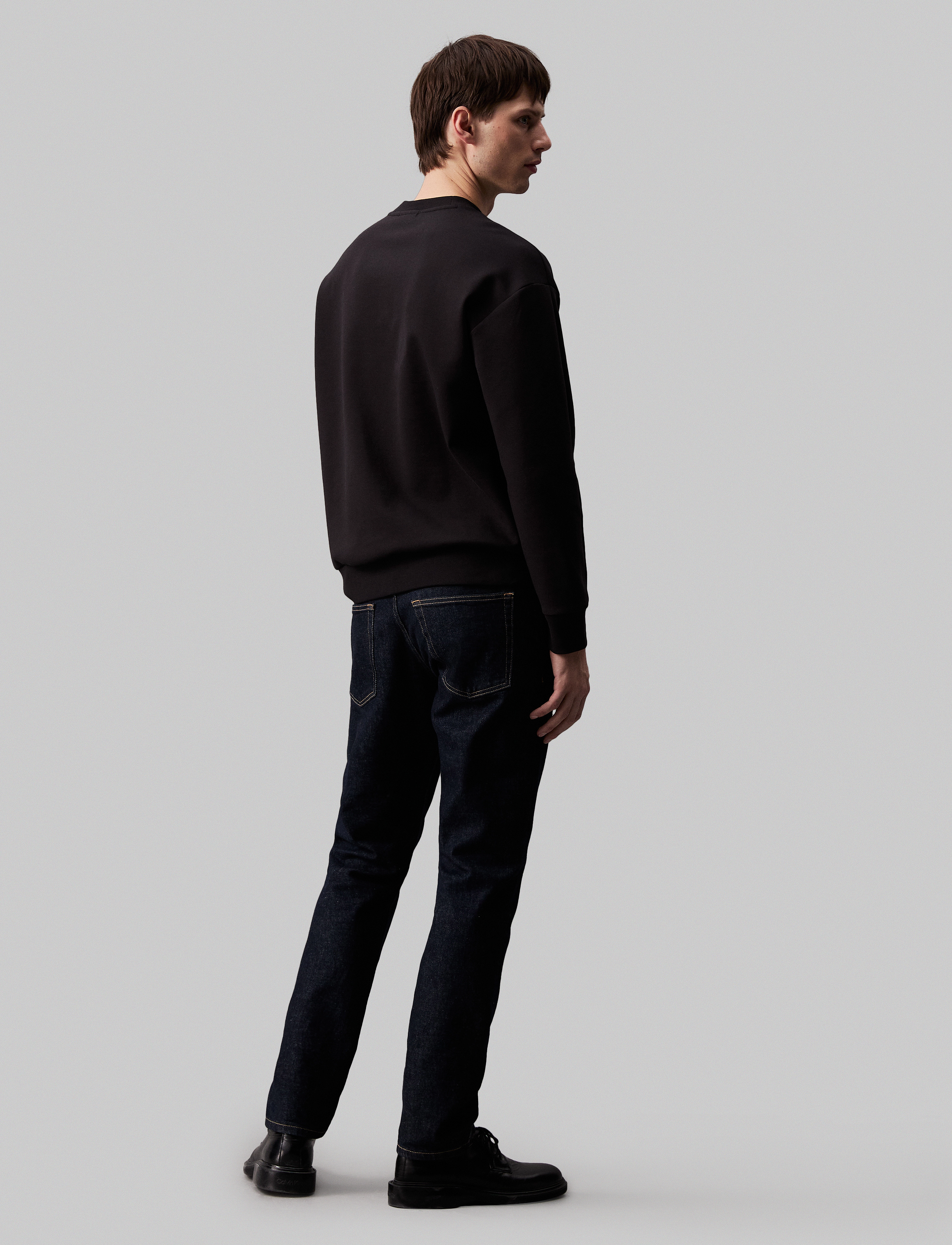Calvin Klein - SHADOW EMBOSSED LOGO SWEATSHIRT - ck black - 4