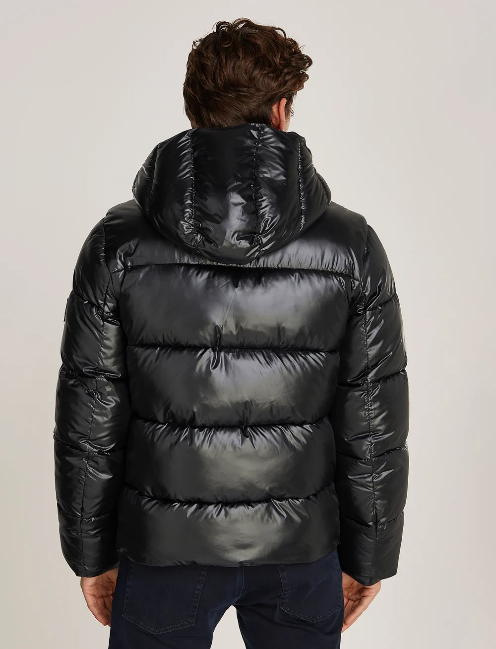 Calvin Klein Hooded Quilt Puffer Mw Gloss 213.60 Buy Padded jackets from Calvin Klein online at Boozt . Fast delivery and easy returns
