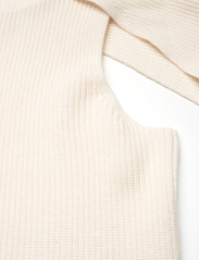 Calvin Klein - RECYCLED WOOL CUT OUT SWEATER LS - džemperi ar augstu apkakli - vanilla ice - 3