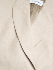 Calvin Klein - LINEN TAILORED BLAZER - odzież imprezowa w cenach outletowych - smooth beige - 2