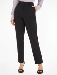 Calvin Klein - STRETCH GABARDINE SLIM CROPPED - slim fit spodnie - ck black - 2
