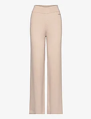 Calvin Klein - ESSENTIAL RIB WIDE LEG PANT - bikses ar platām starām - doeskin - 0