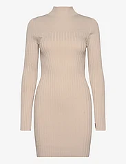 Calvin Klein - ICONIC RIB MINI KNIT DRESS LS - stramme kjoler - oxford tan - 0