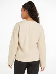 Calvin Klein - STRUCTURE TWILL V NECK LS TOP - t-shirt & tops - sandshell - 3