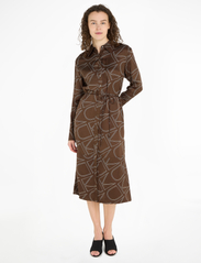 Calvin Klein - VISCOSE TWILL SHIRT DRESS - särkkleidid - monogram print / brown kelp - 2