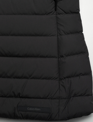 Calvin Klein - PACKABLE SUPER LW PADDED VEST - puffer vests - ck black - 3