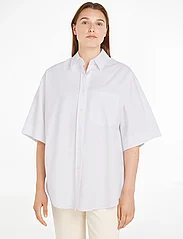 Calvin Klein - OVERSIZE SS COTTON SHIRT - langärmlige hemden - bright white - 1