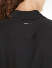 Calvin Klein - RECYCLED CDC MIDI SHIRT DRESS - särkkleidid - ck black - 3