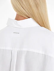 Calvin Klein - LINEN BLEND RELAXED SHIRT - krekli ar garām piedurknēm - bright white - 3