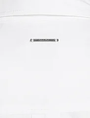 Calvin Klein - LINEN BLEND RELAXED SHIRT - pikkade varrukatega särgid - bright white - 5