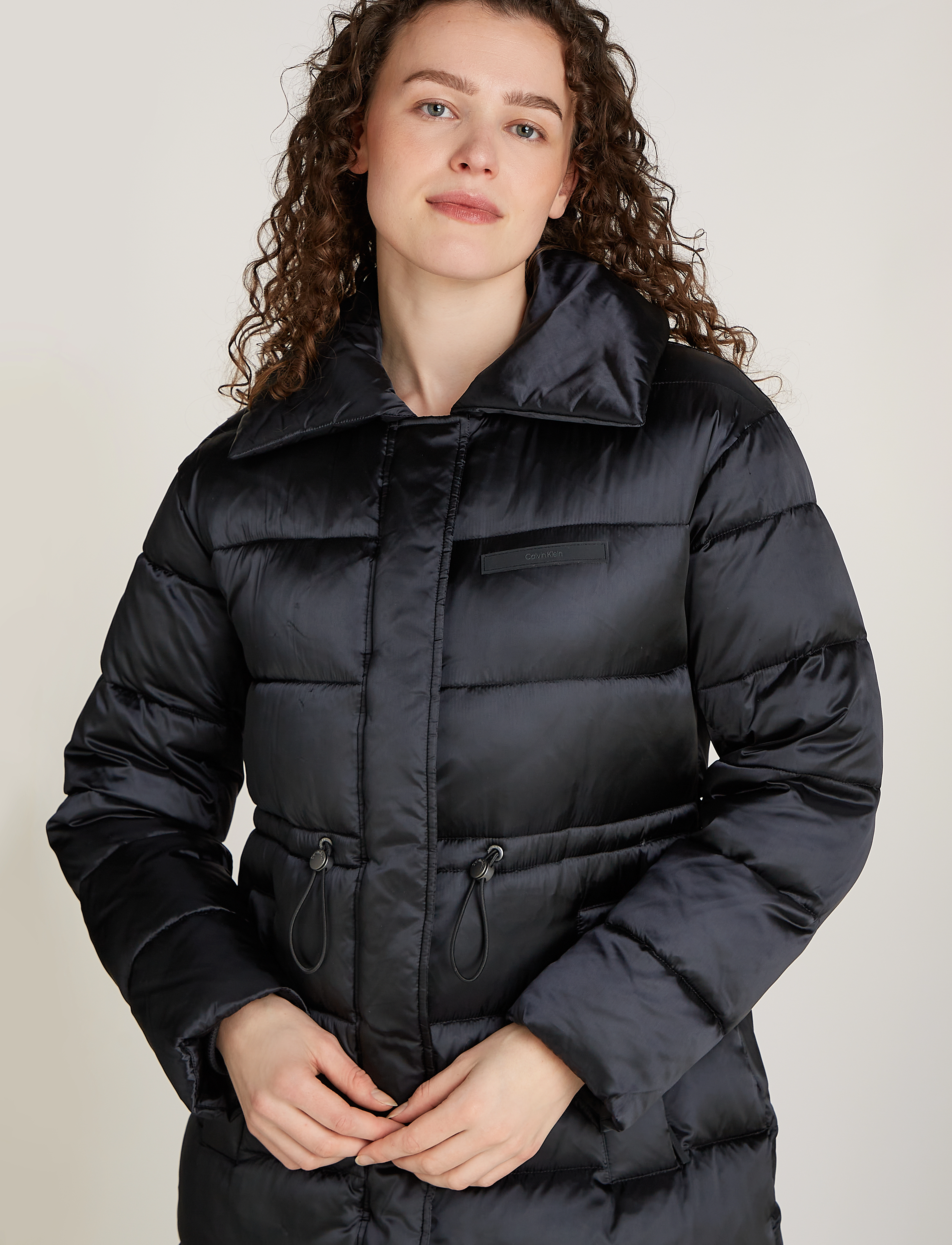 Calvin Klein - MW PADDED SATIN DRAWSTRING COAT - ck black - 3