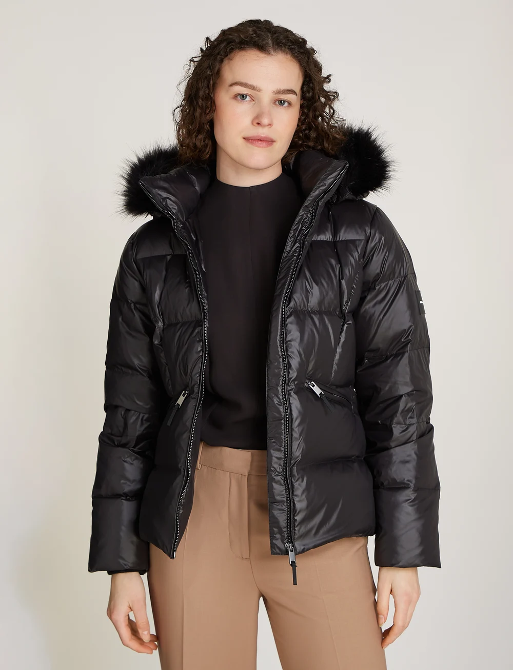 Calvin Klein Mw Padded Real Down Jacket 185.76 Achetez des Doudounes Calvin Klein en ligne sur Boozt . Livraison rapide et retours faciles