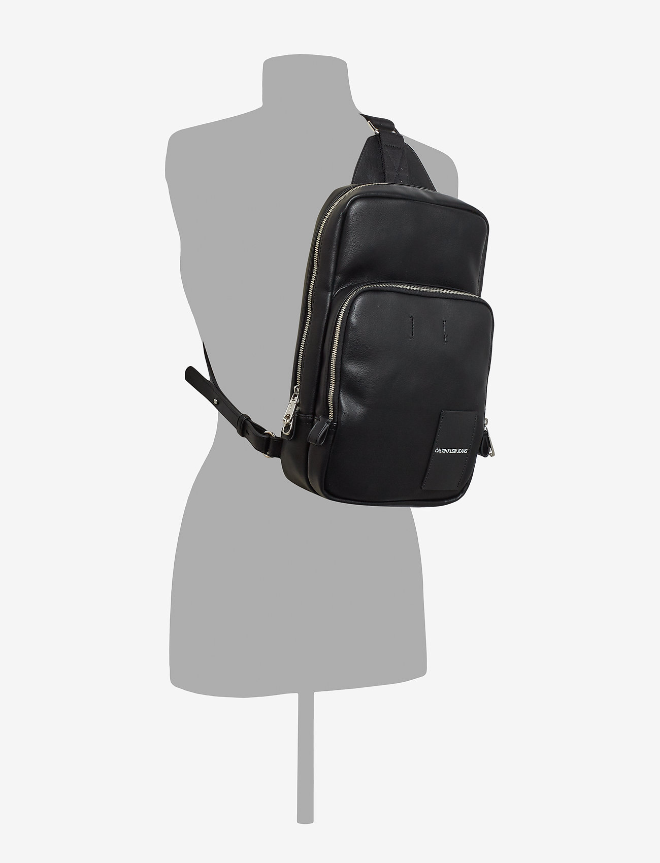 Calvin Klein - COATED CANVAS SLING - black - 4
