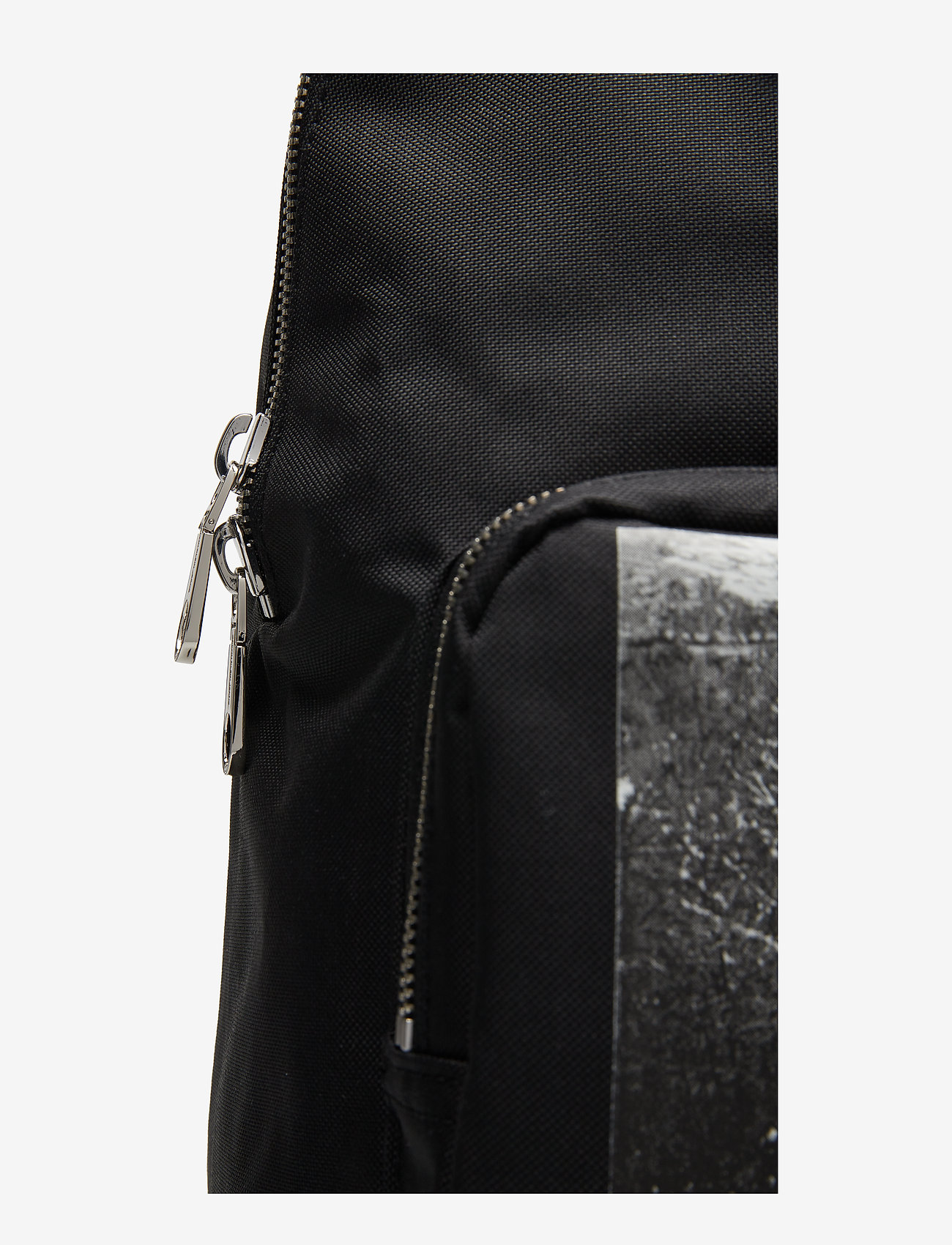 Calvin Klein - WARHOL HORSES IN SNOW CP BP P - black - 4