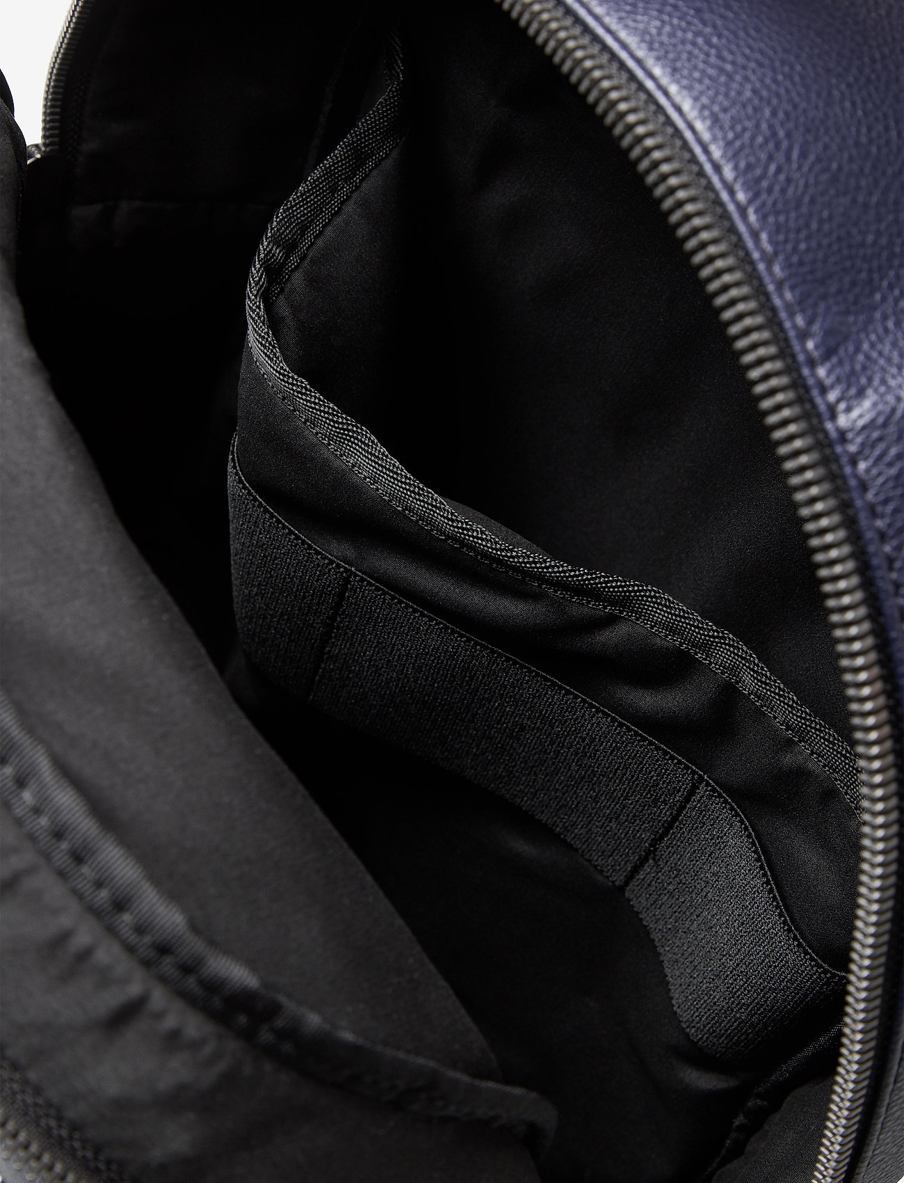 Calvin Klein - CK BOMBE BACKPACK - ck navy - 4