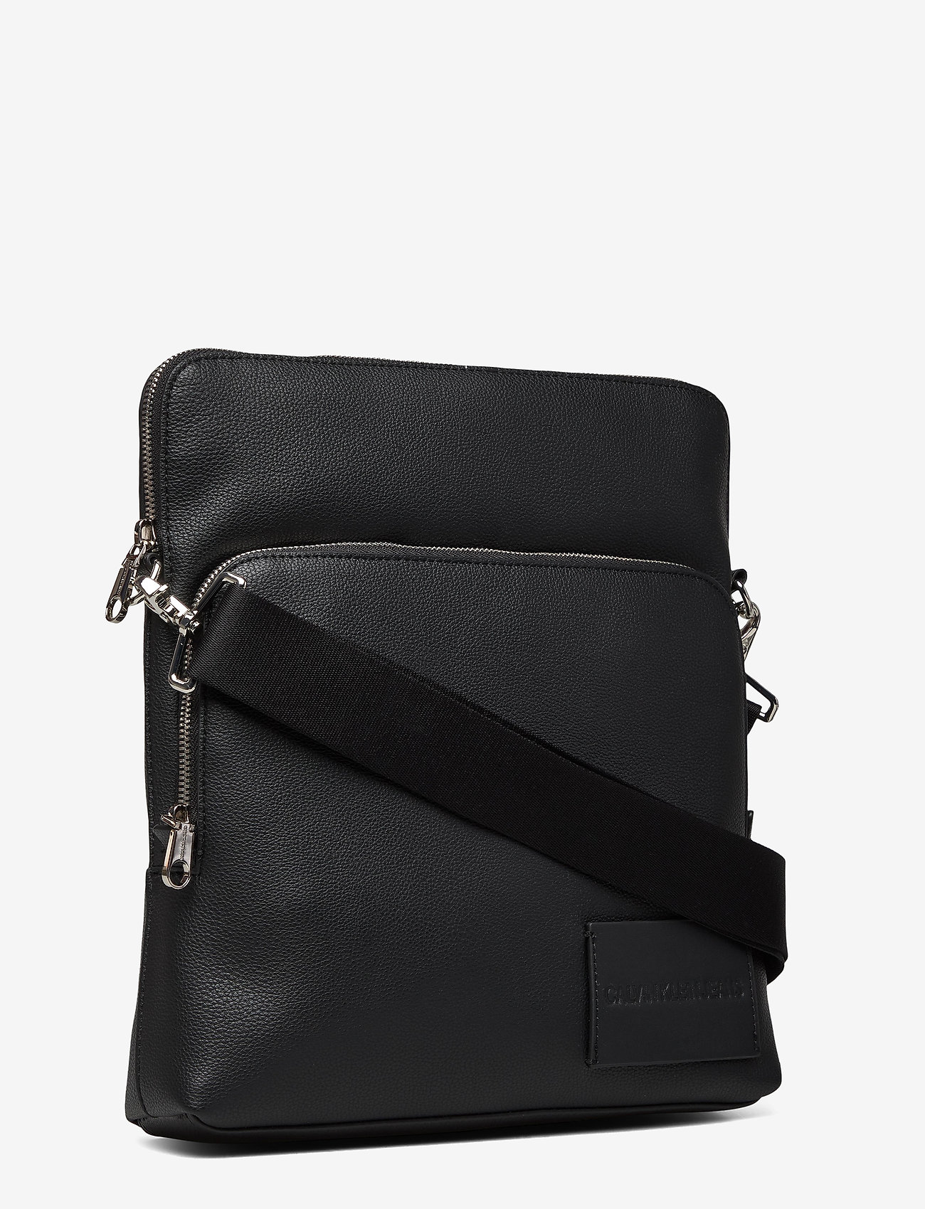 Calvin Klein - CKJ MICRO PEBBLE FLA - black - 2