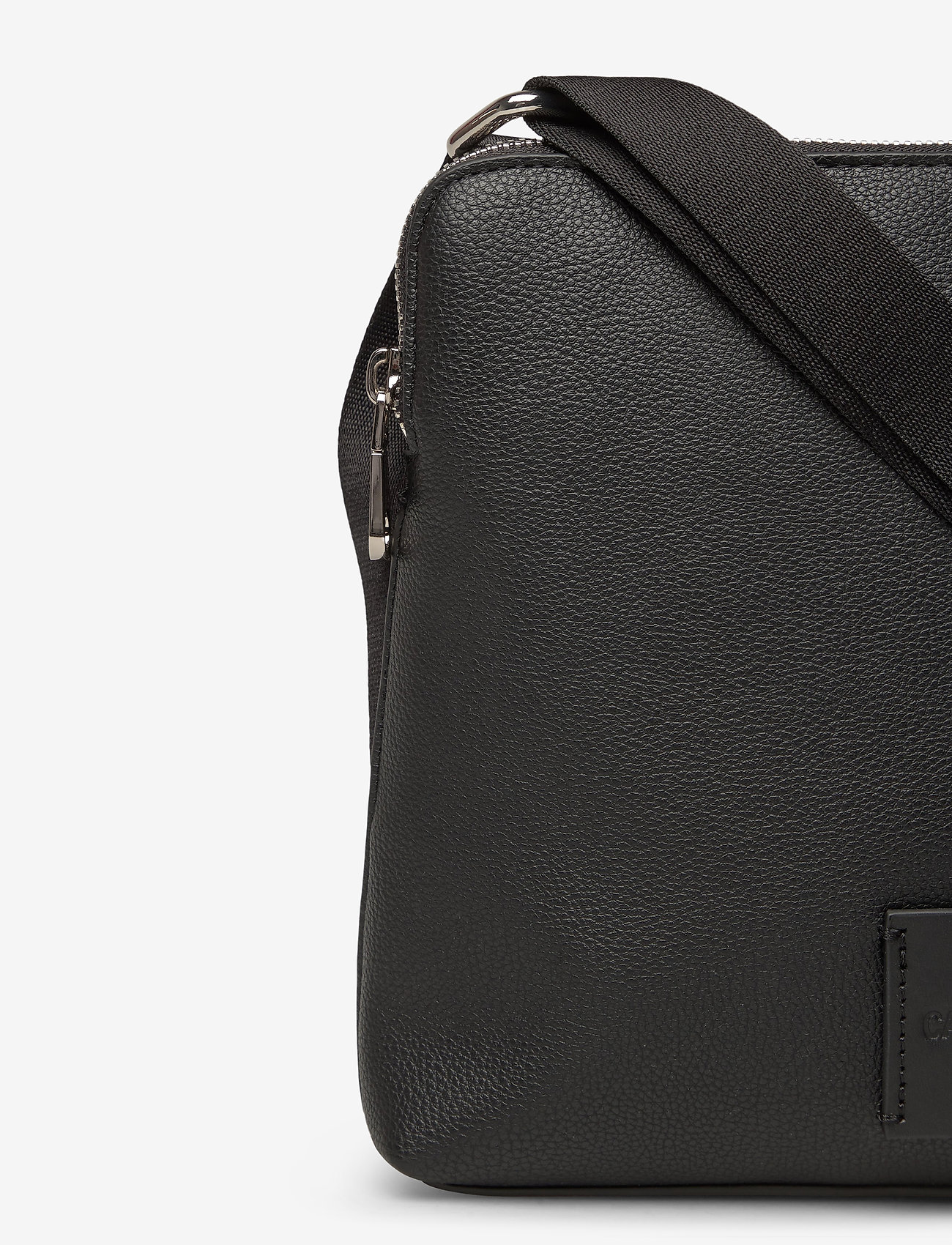 Calvin Klein - CKJ MICRO PEBBLE MIC - black - 3