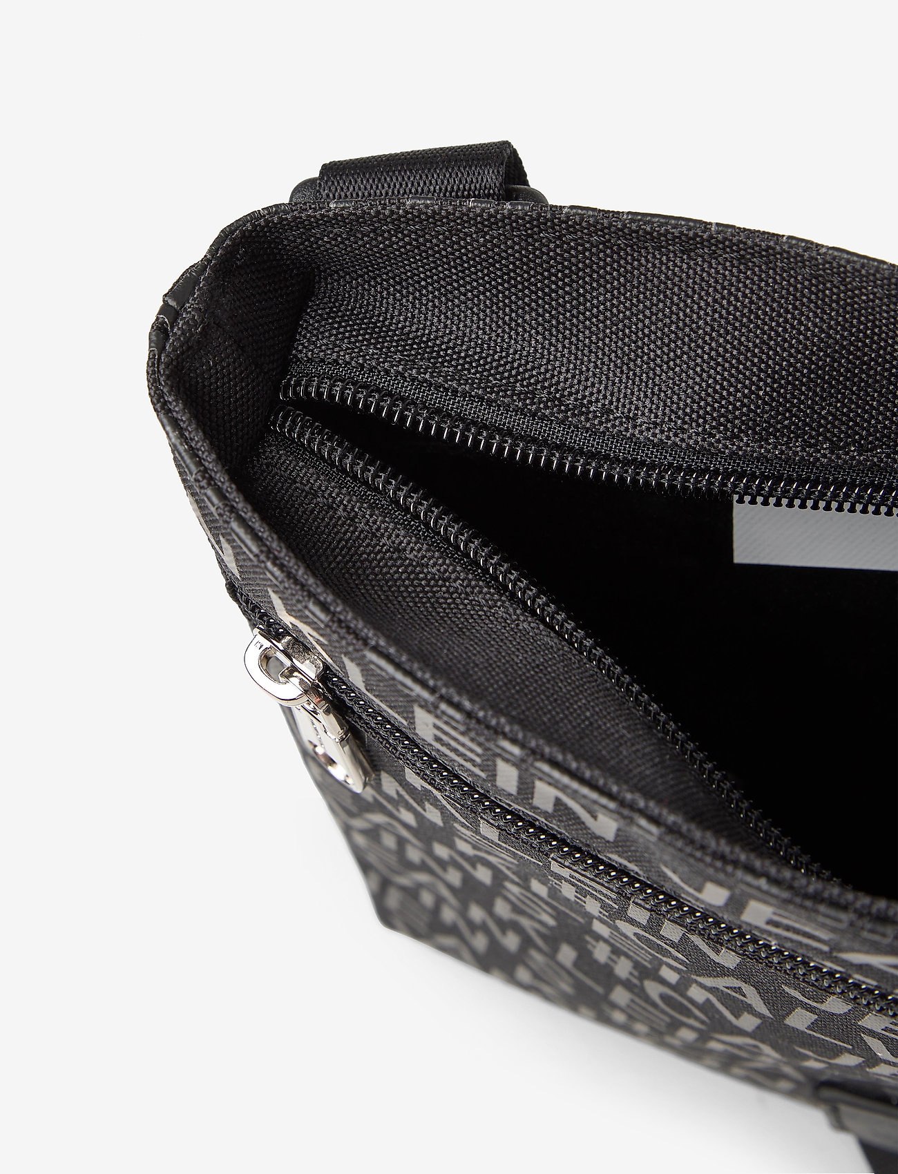 Calvin Klein - CKJ SPORT ESSENTIALS - black w/ #ckj - 4