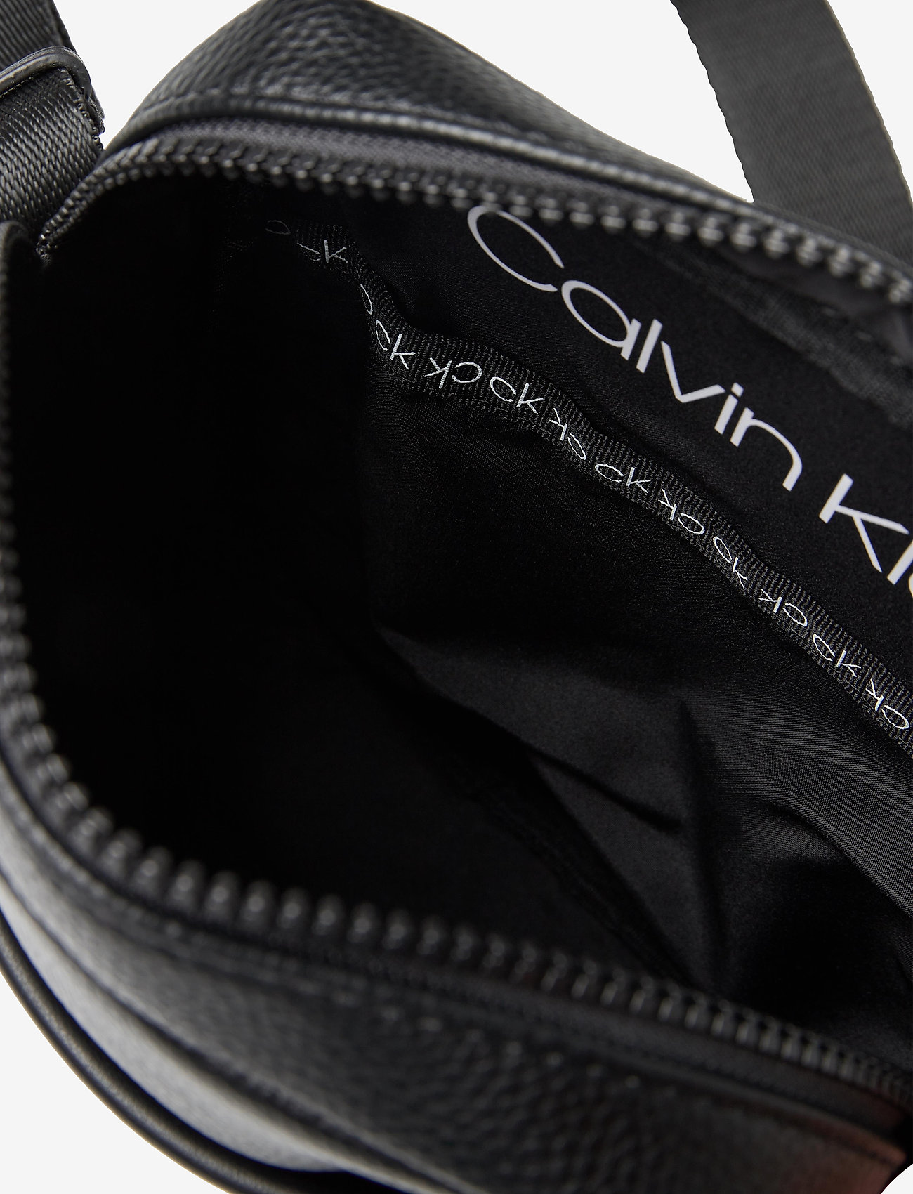 Calvin Klein - CK DUTY  MINI REPORTER - black - 4