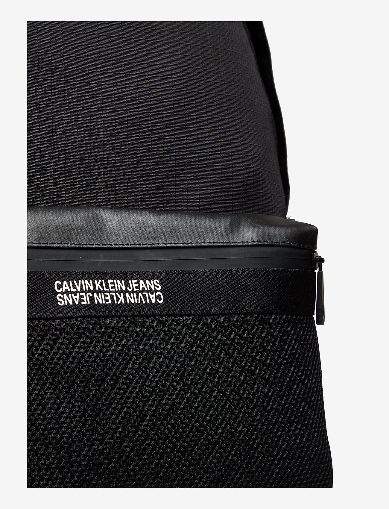 Calvin Klein - UTILITY GRID CAMPUS BP43 - black - 3