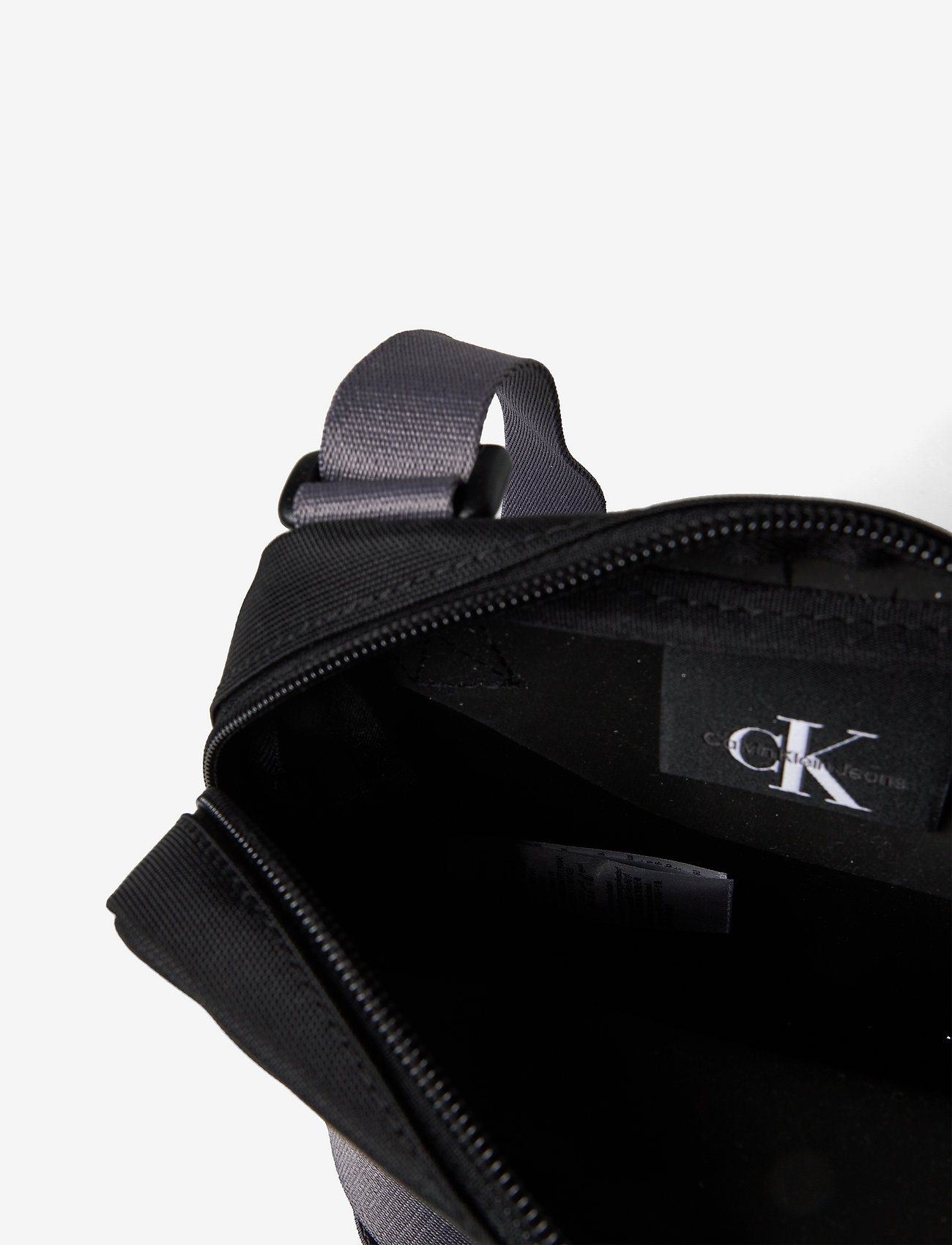 Calvin Klein - SPORT ESSENTIALS REPORTER S H - black - 3