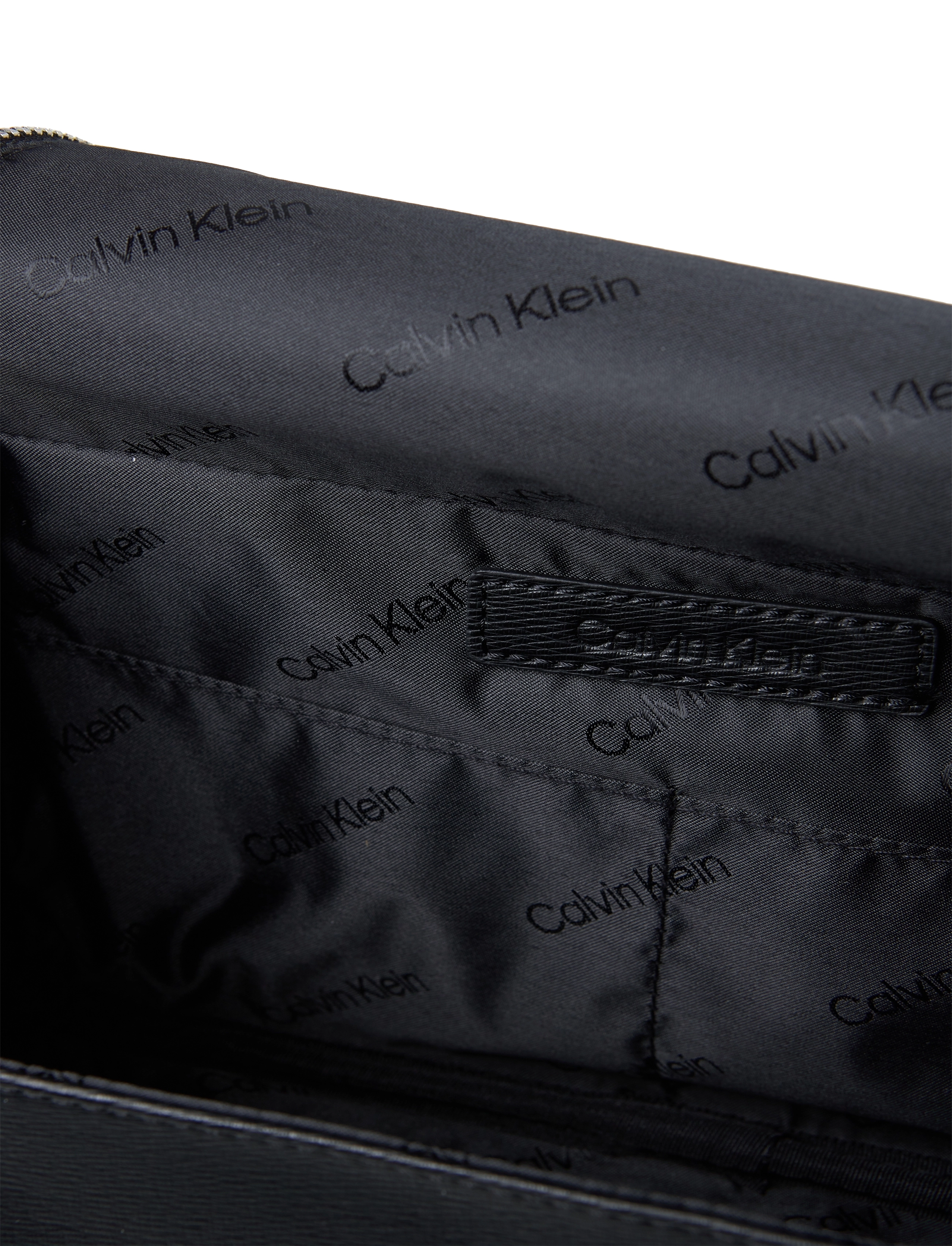 Calvin Klein - CLASSIC REPREVE WASHBAG W/HANGER - ck black - 3