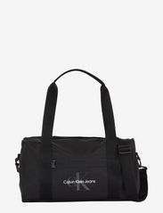 Calvin Klein - SPORT ESSENTIALS DUFFLE43 M - weekend bags - black - 0