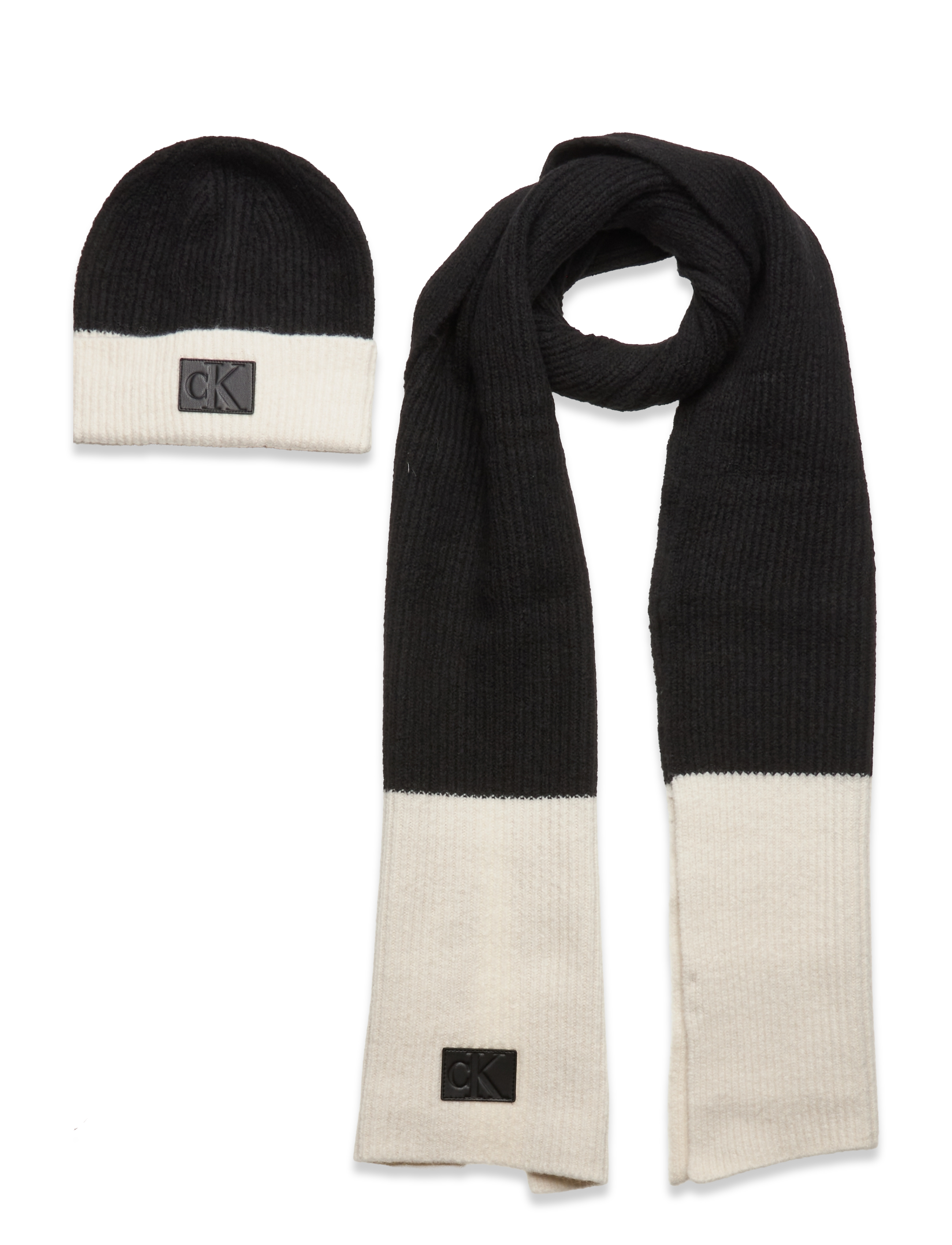 GIFTING BEANIE/SCARF BLOCK - BLACK