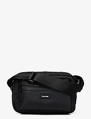 Calvin Klein - CK ESSENTIAL CAMERA BAG W/PCKT - torby na ramię - ck black - 0