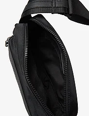 Calvin Klein - CK ESSENTIAL CAMERA BAG W/PCKT - shoulder bags - ck black - 4