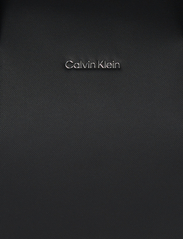 Calvin Klein - CK MUST WEEKENDER - laisvalaikio krepšiai - ck black pique - 5