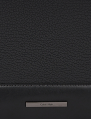 Calvin Klein - MODERN BAR SLIM LAPTOP BAG - laptop-väskor - ck black - 8