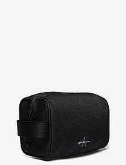 Calvin Klein - SPORT ESSENTIALS WASHBAG - toiletry bags - black - 2