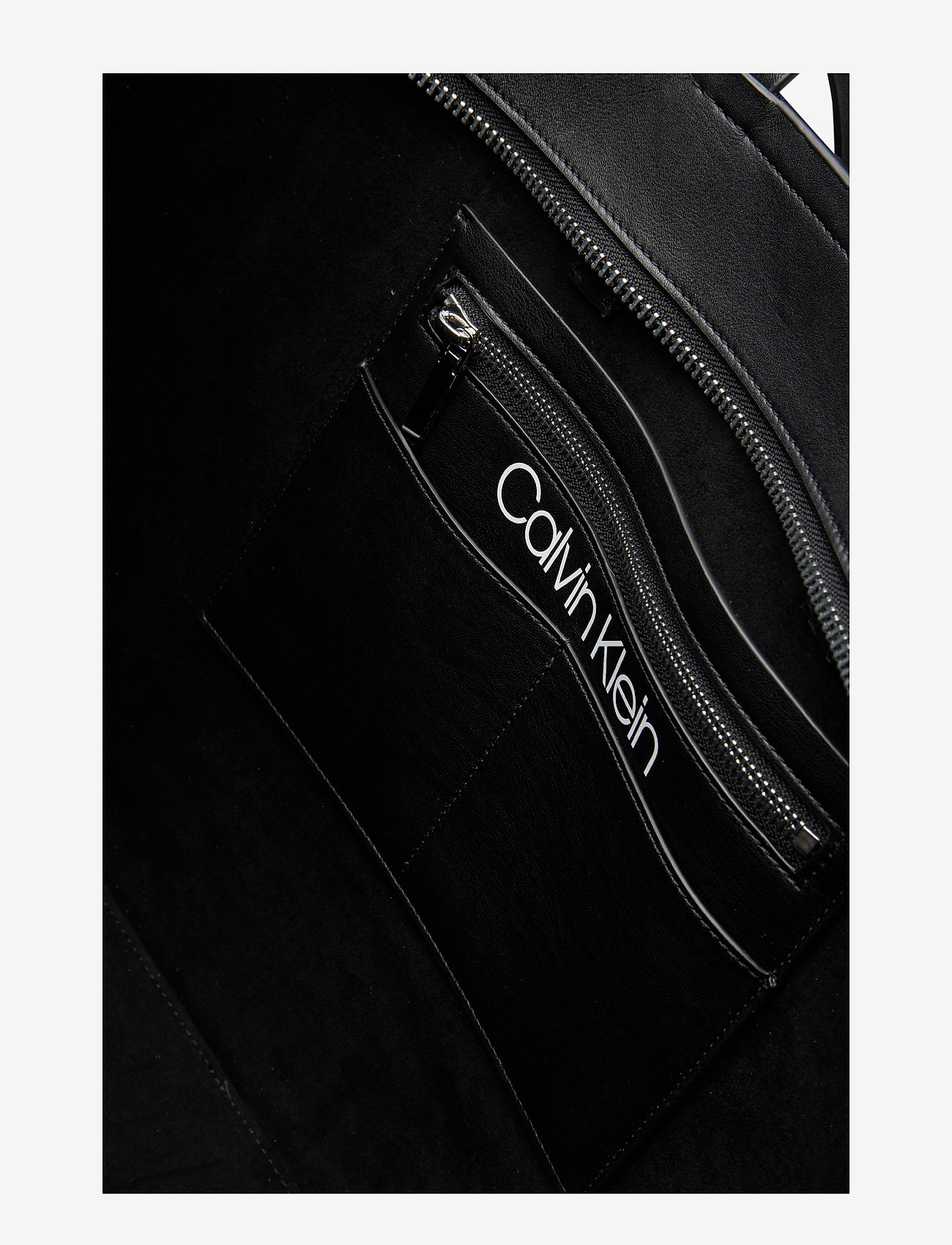 Calvin Klein - STRAPPED SHOPPER - black - 5