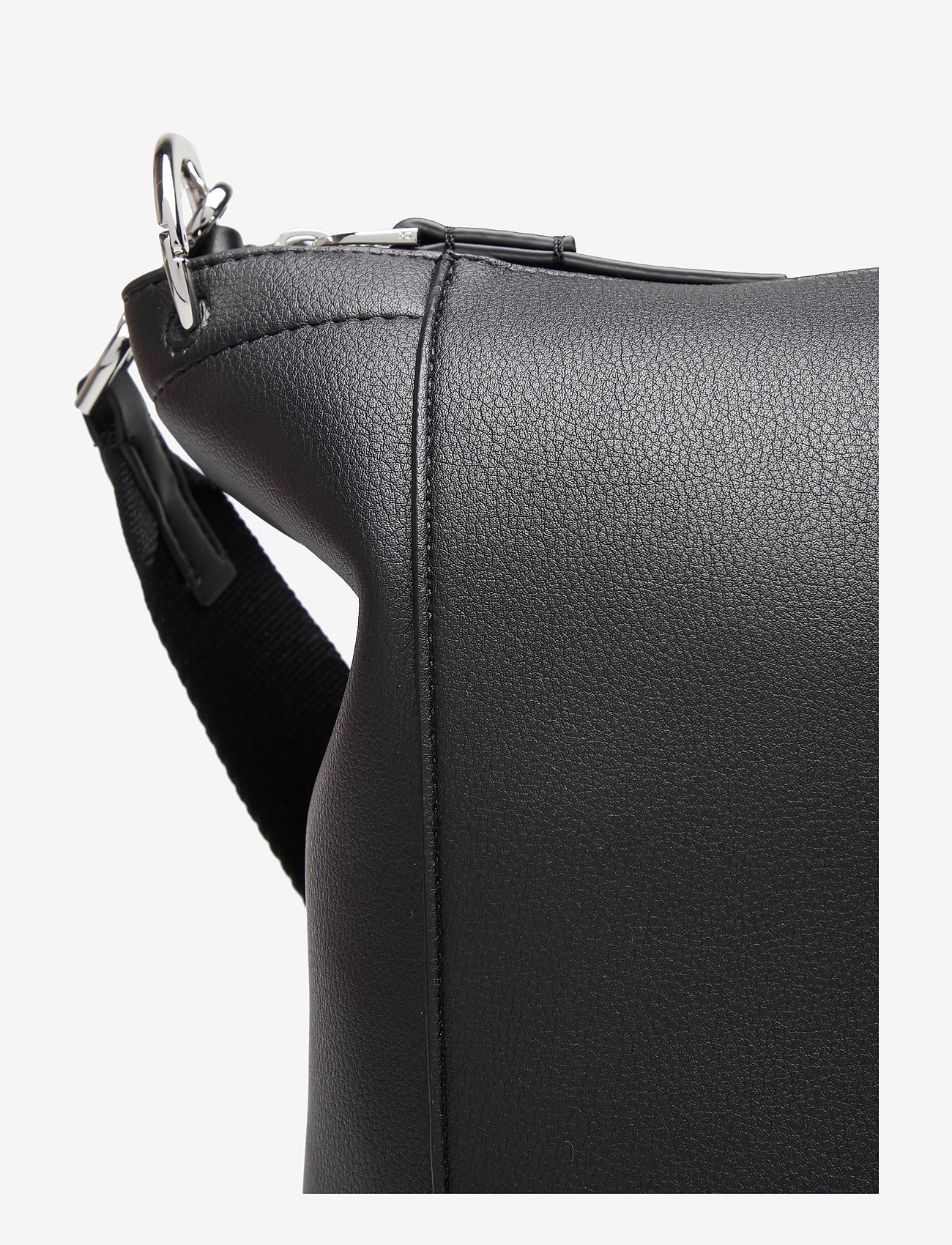 Calvin Klein - STRAP HOBO - black - 4