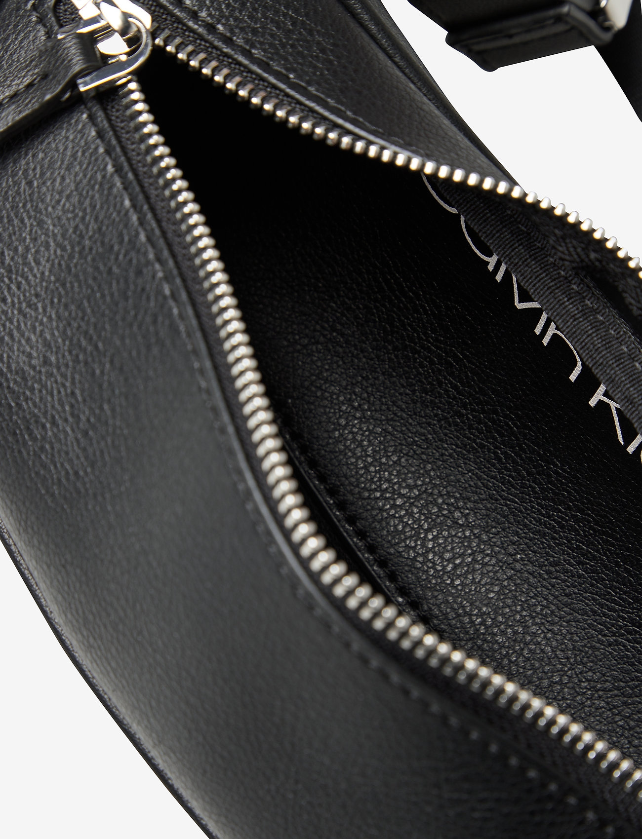 Calvin Klein - RAPID URBAN XBODY - black - 4