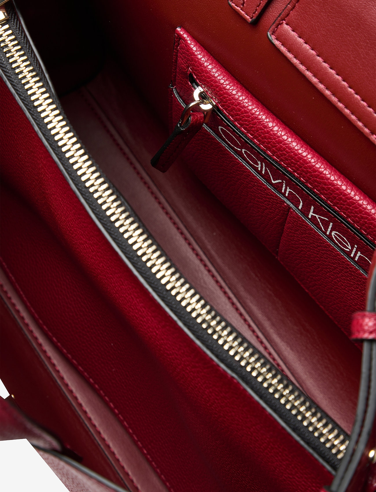 Calvin Klein - RE-LOCK TOTE - barn red - 4