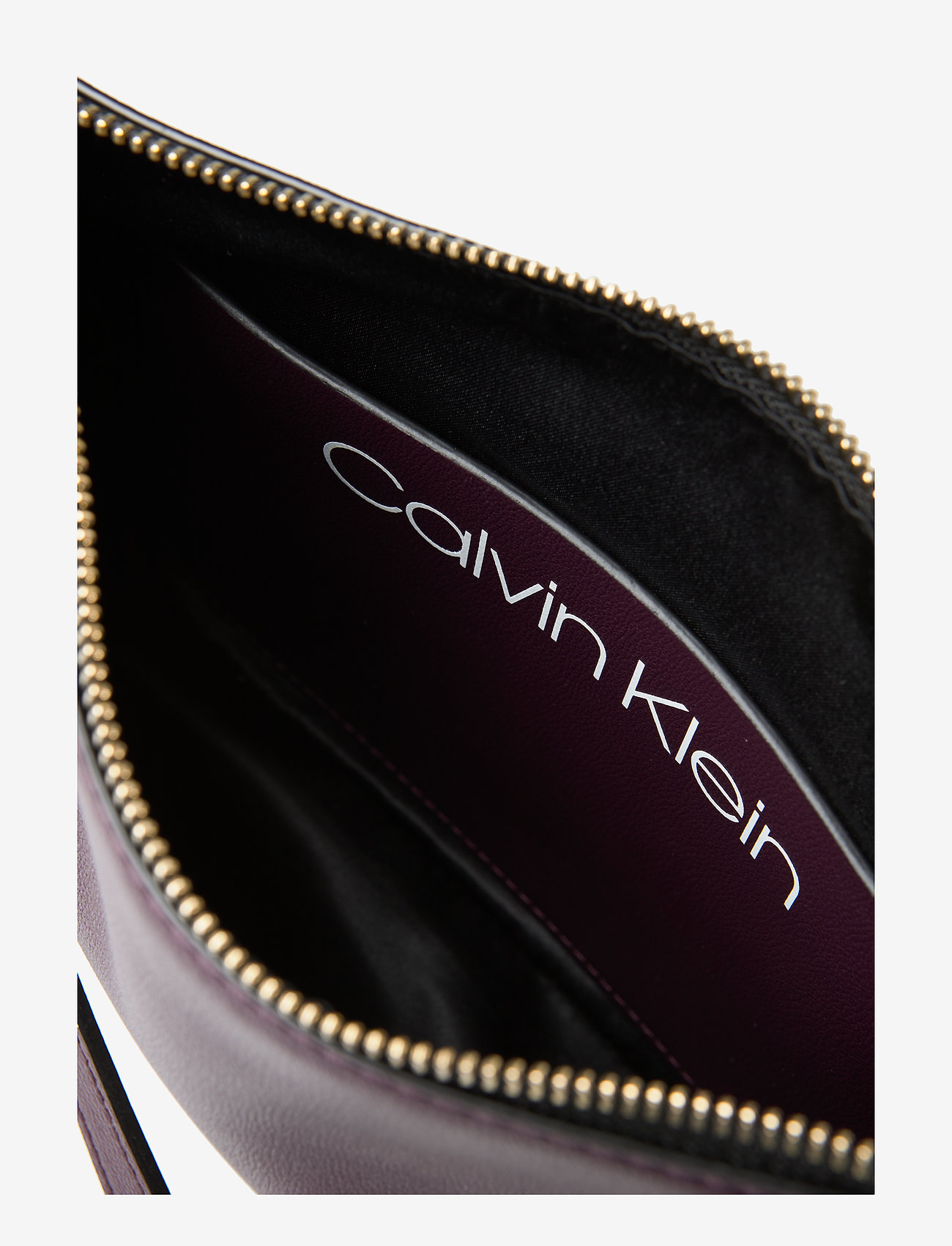 Calvin Klein - CHAINED CONV SHOULDERBAG - merlot - 4