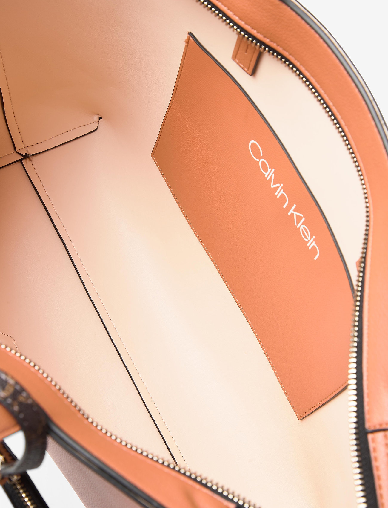 Calvin Klein - SHOPPER MD - cuoio - 4