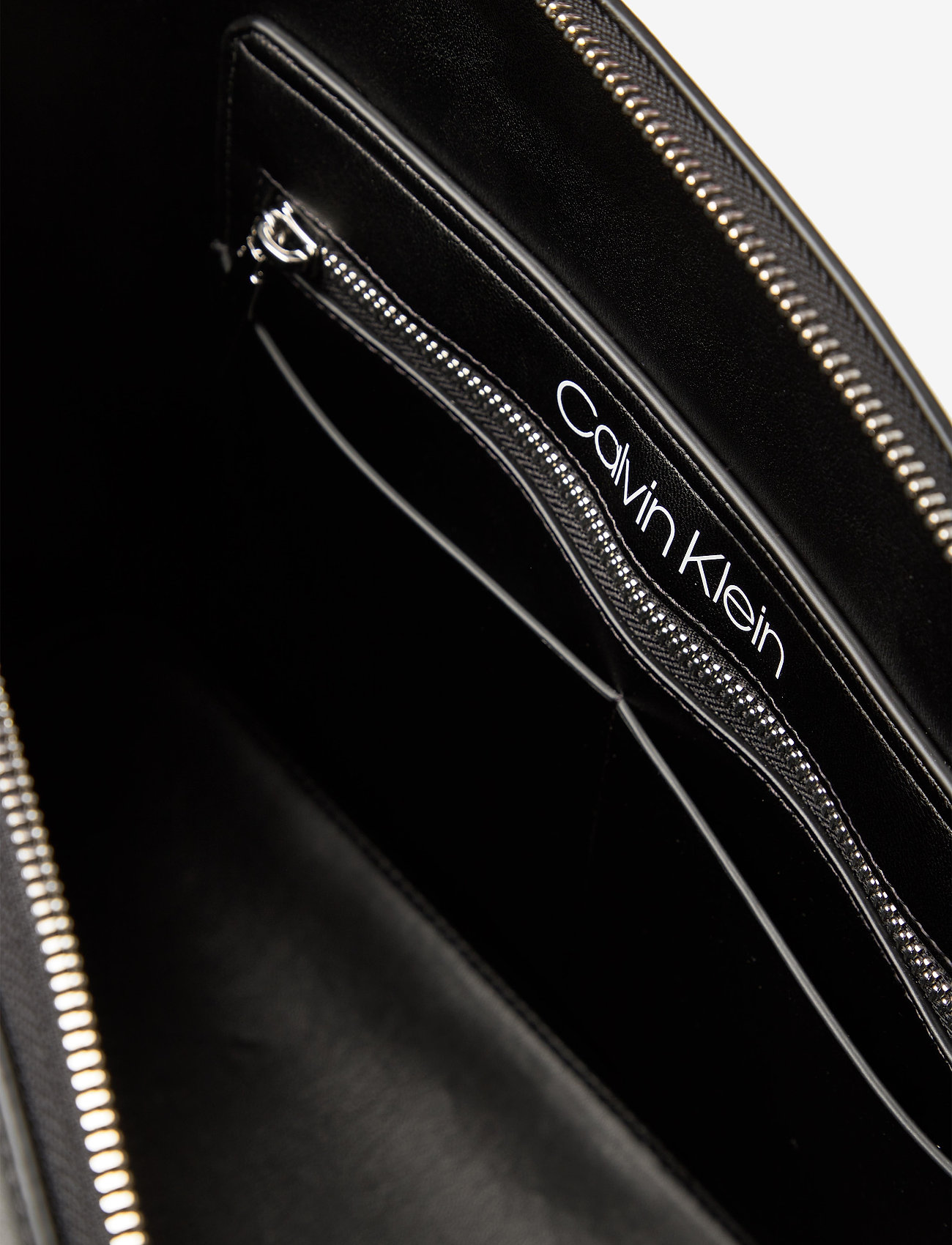 Calvin Klein - LOCK DOMED SHOPPER - black - 4