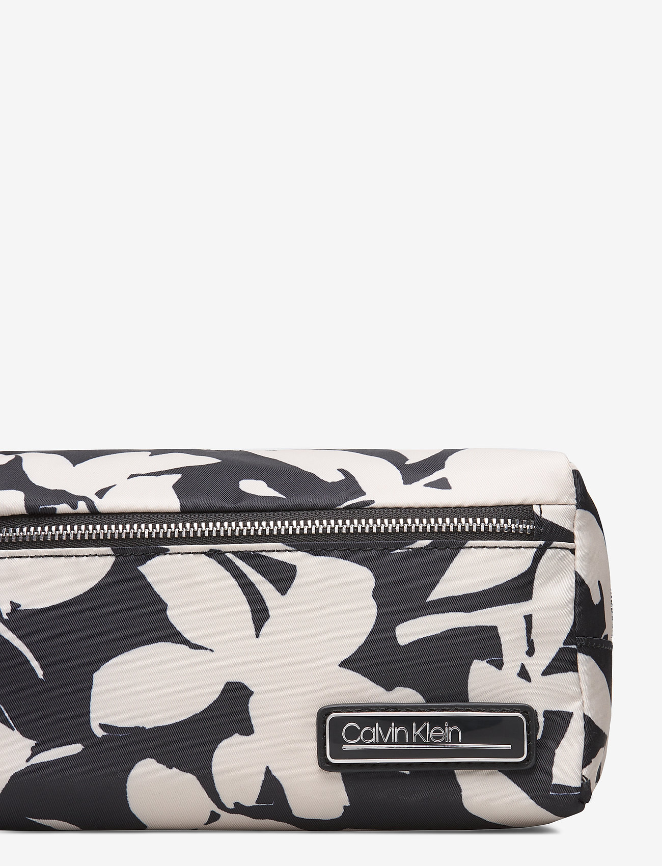 Calvin Klein - PRIMARY WASHBAG - black mix rtw - 3