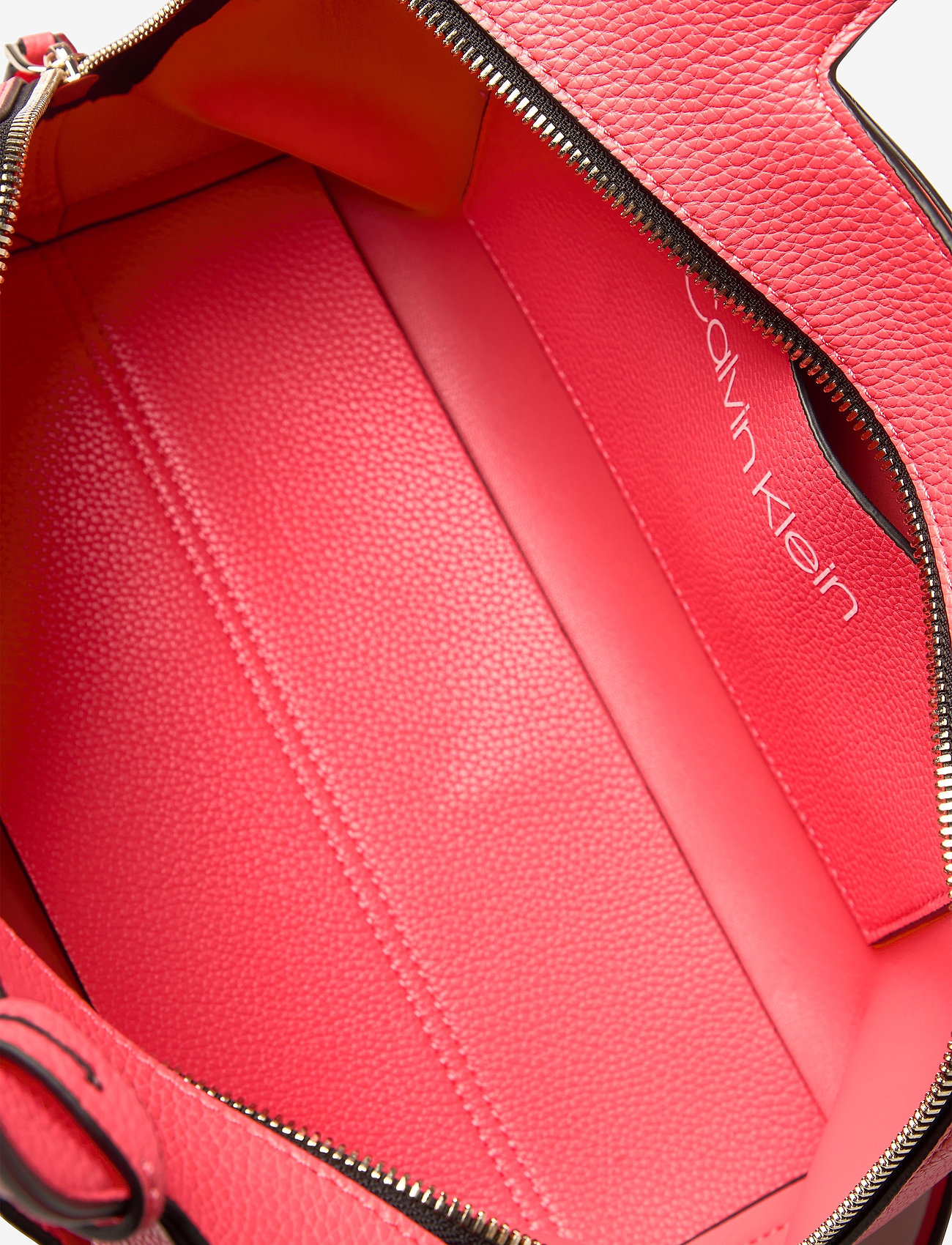 Calvin Klein - NEAT TOTE MD - coral - 4