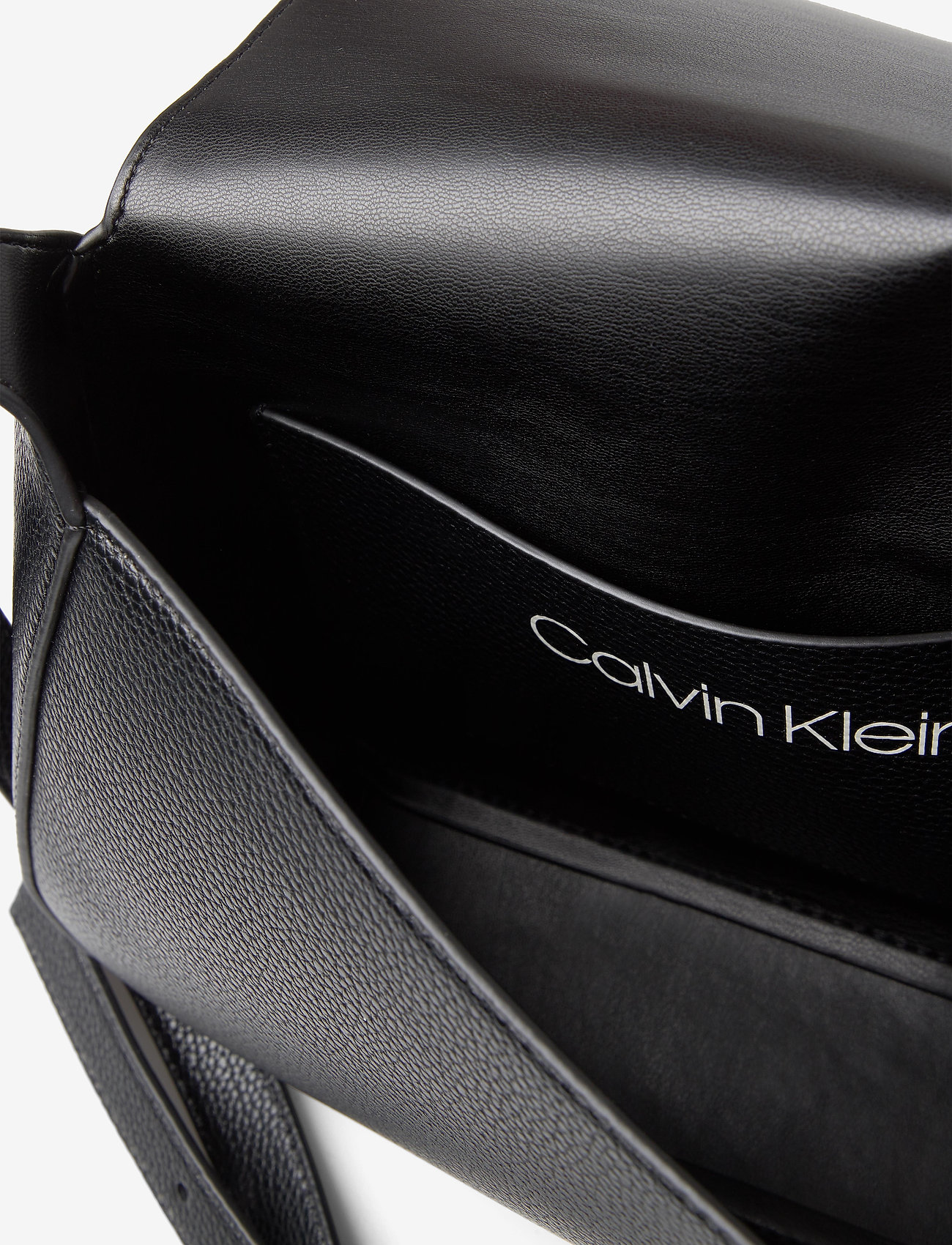 Calvin Klein - NEAT SADDLE BAG - black - 3