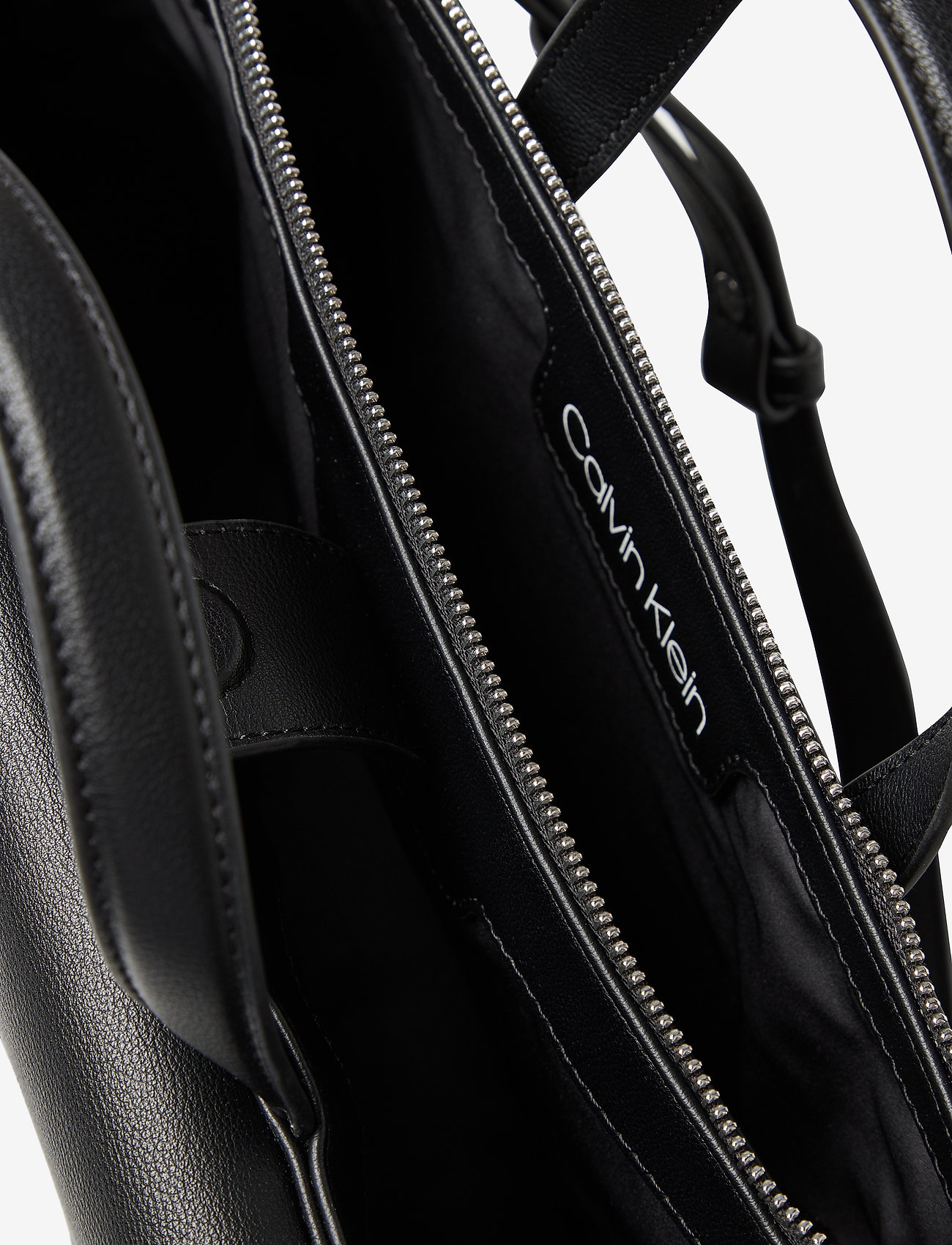 Calvin Klein - CK RETRO DOCTOR BAG - black - 4