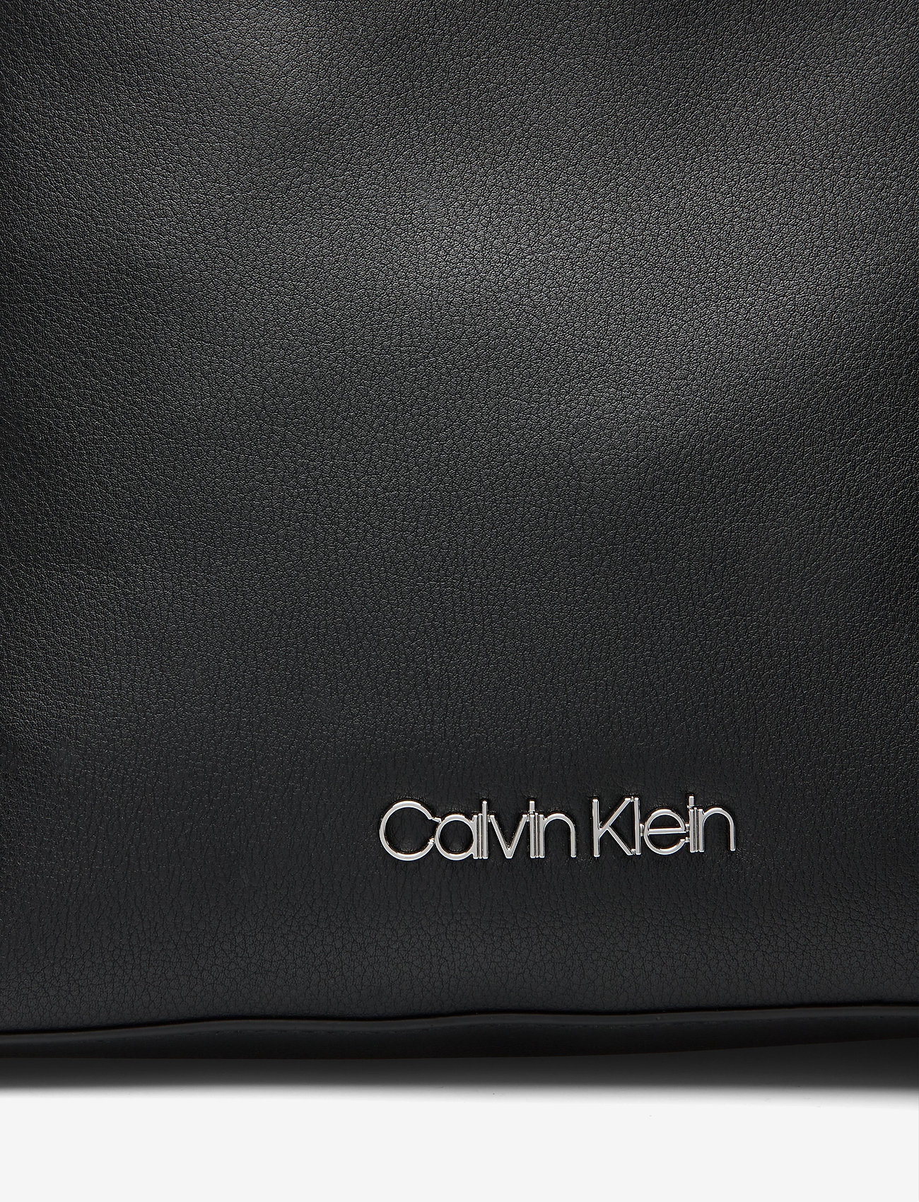 Calvin Klein - ROUND BP SM - black - 3